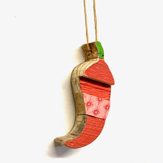 Pepper Wood Ornament (min. 3)